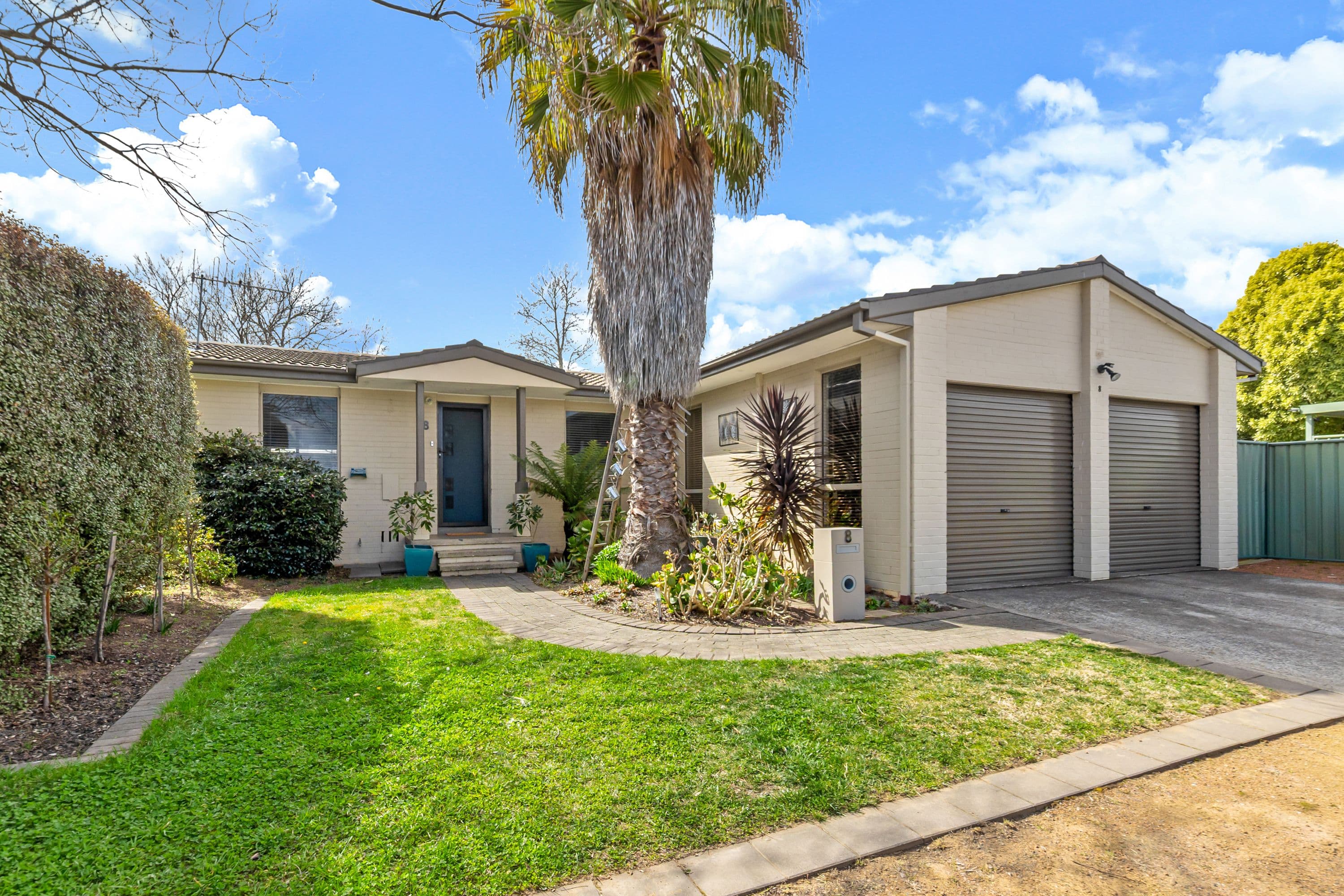 8 Carss Place, Charnwood ACT 2615, Charnwood - Image 1