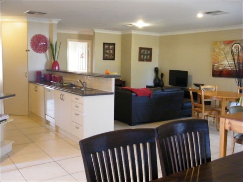 58 Beasley Street, CHINCHILLA QLD 4413, Chinchilla - Thumbnail 2