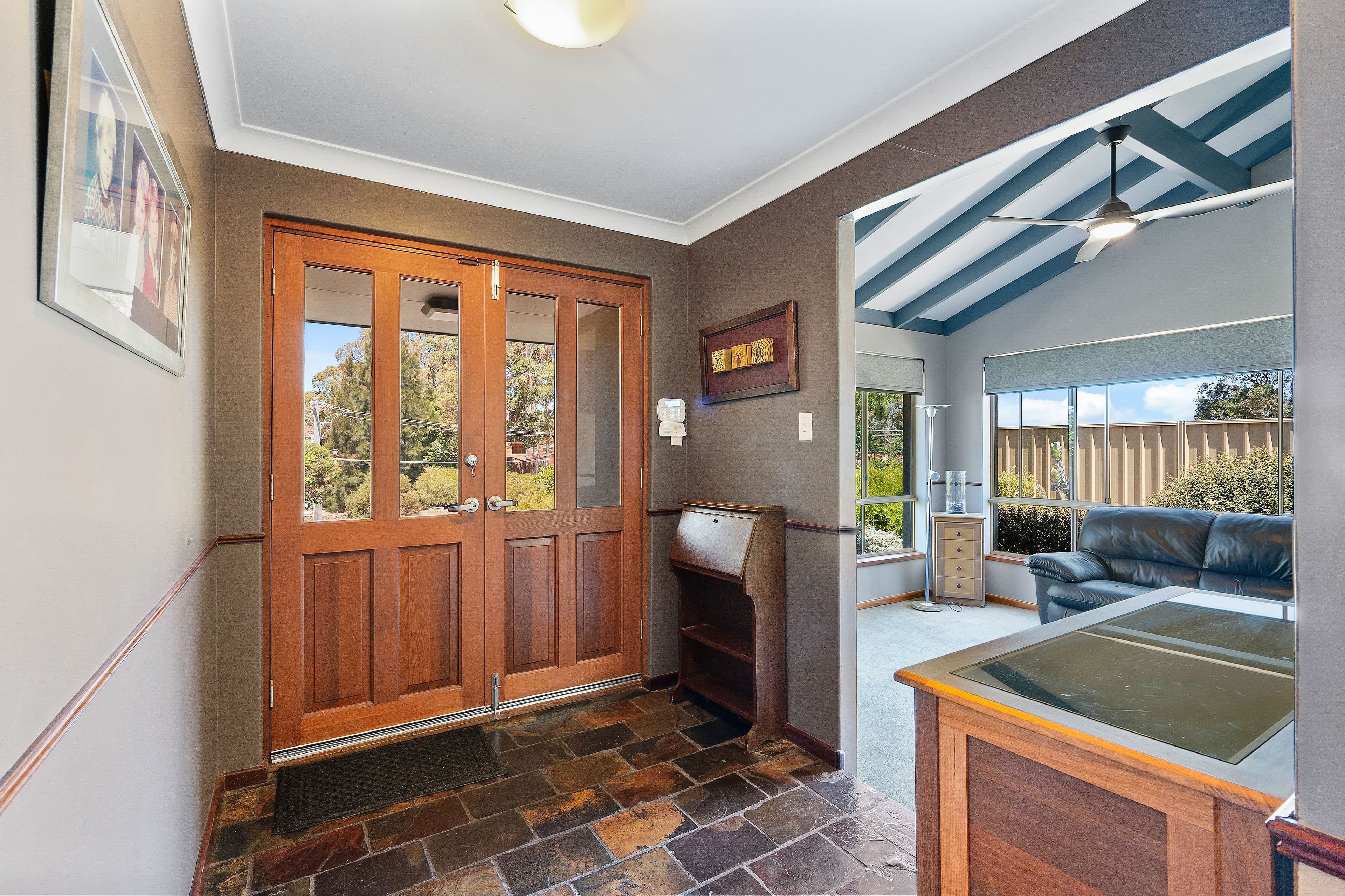 9 Dempster Place, Sorrento WA 6020, Sorrento - Thumbnail 3