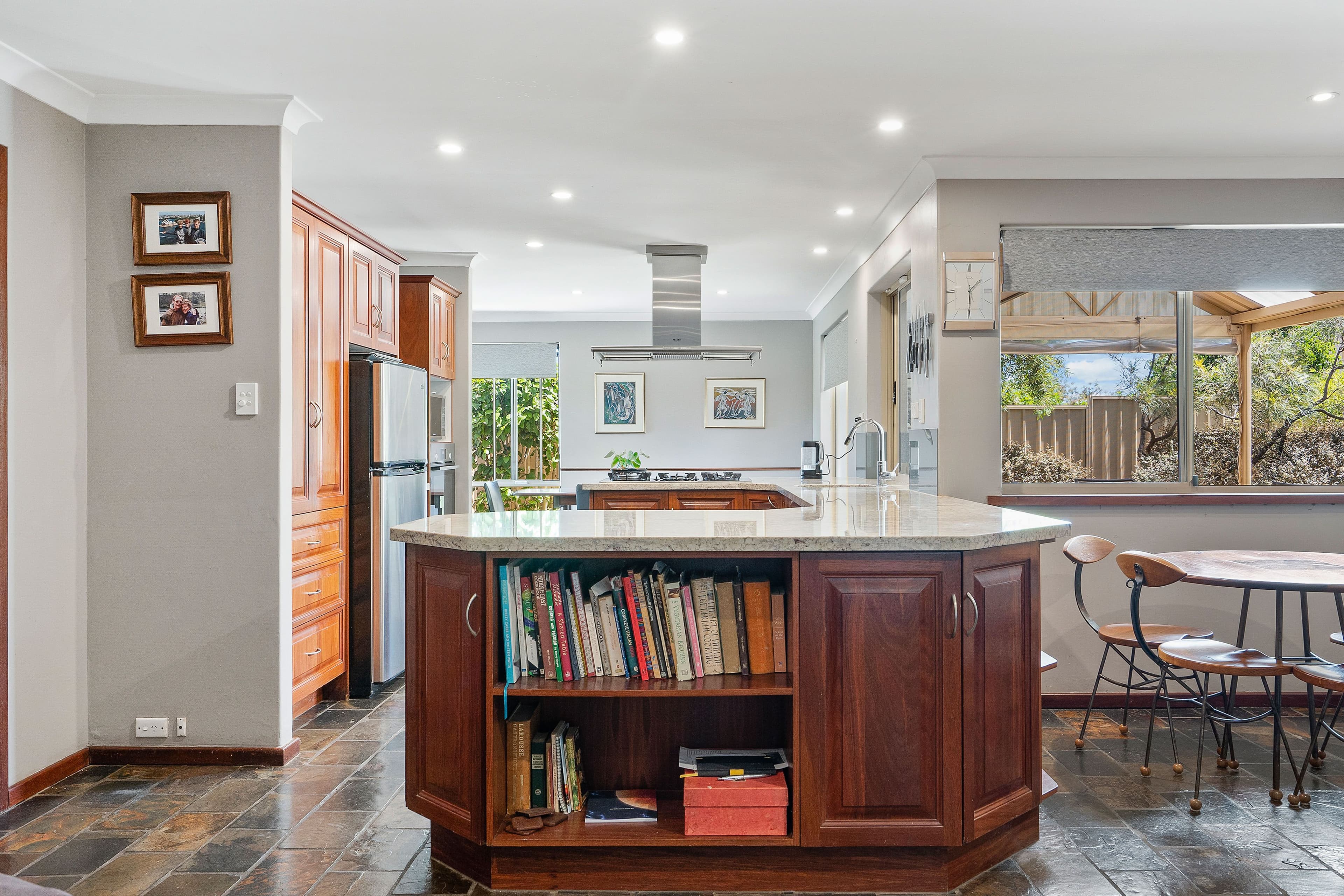 9 Dempster Place, Sorrento WA 6020, Sorrento - Thumbnail 8