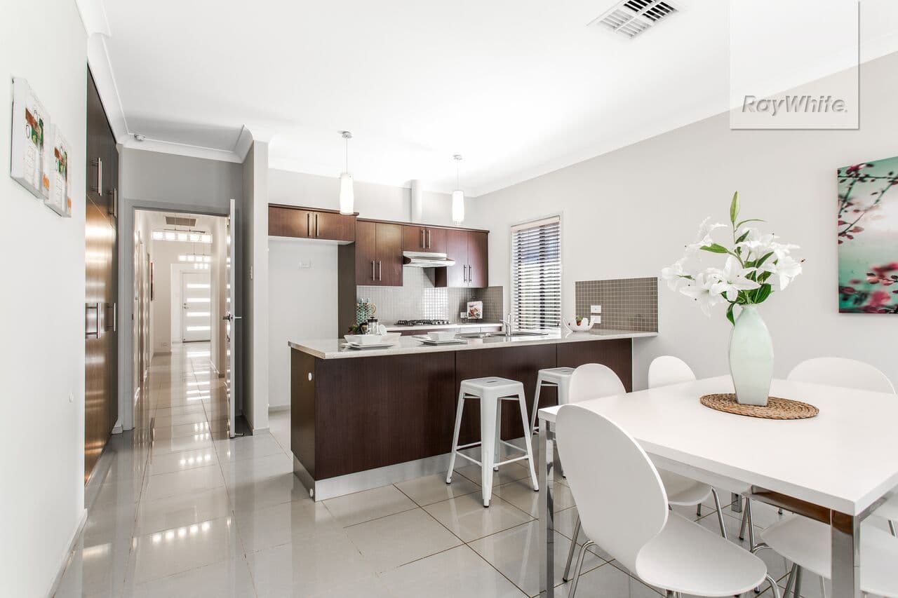 111 Shoalhaven Circuit, Mawson Lakes SA 5095, Mawson Lakes - Thumbnail 3