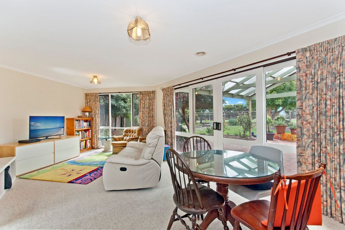 102 Wollaston Road, WARRNAMBOOL VIC 3280, Warrnambool - Thumbnail 5