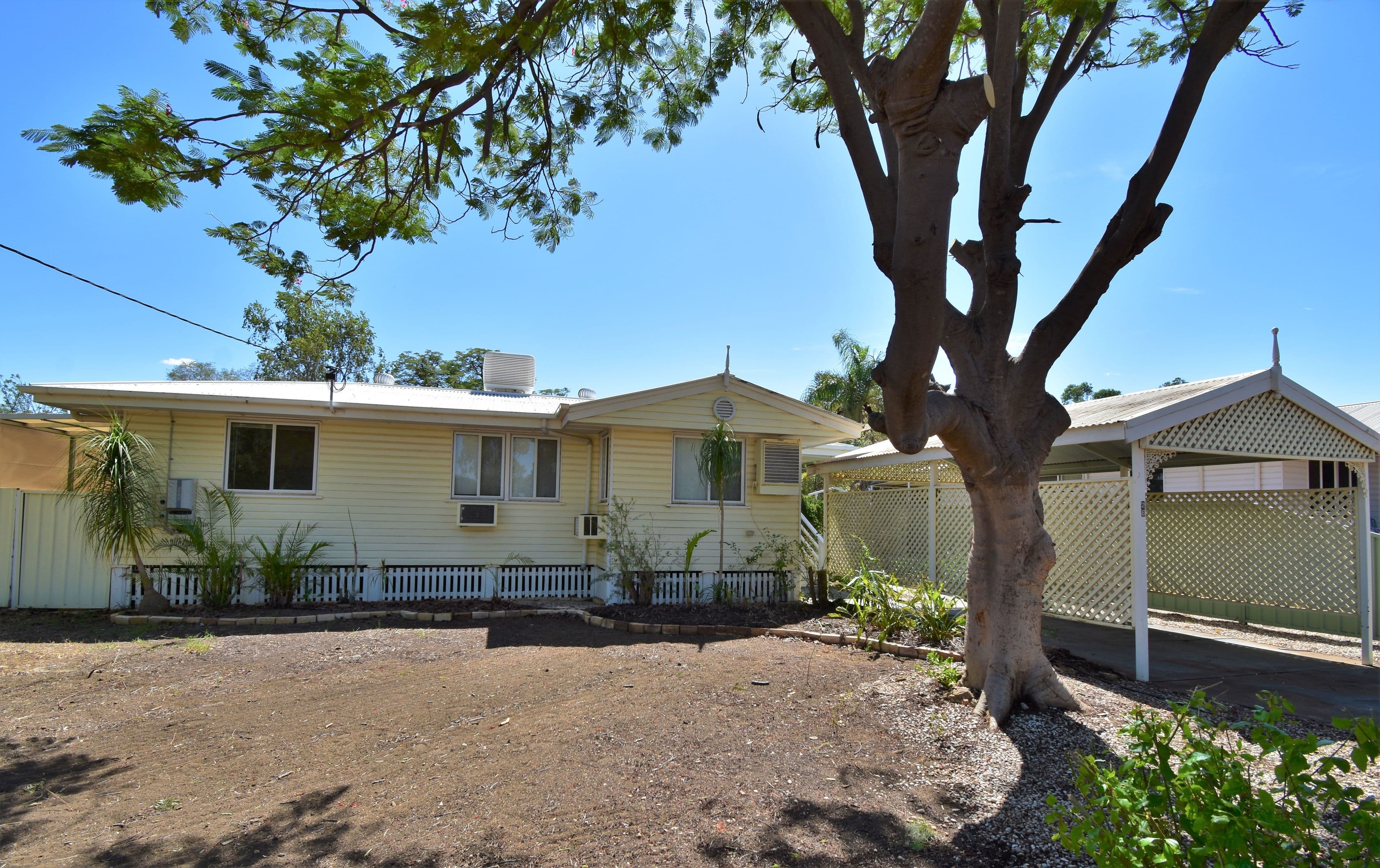 28 Wompoo Road, Longreach QLD 4730, Longreach - Image 1
