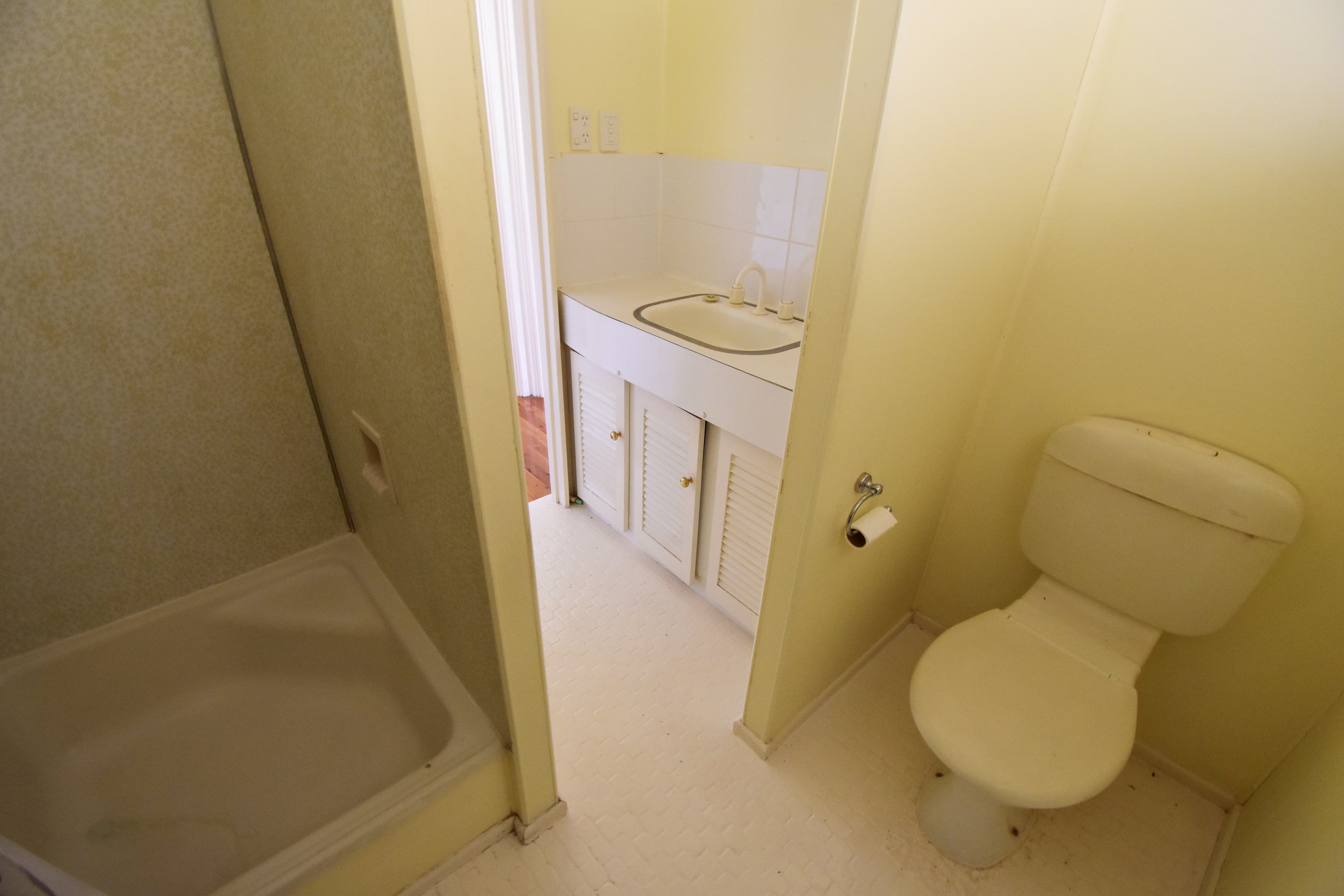 28 Wompoo Road, Longreach QLD 4730, Longreach - Thumbnail 7