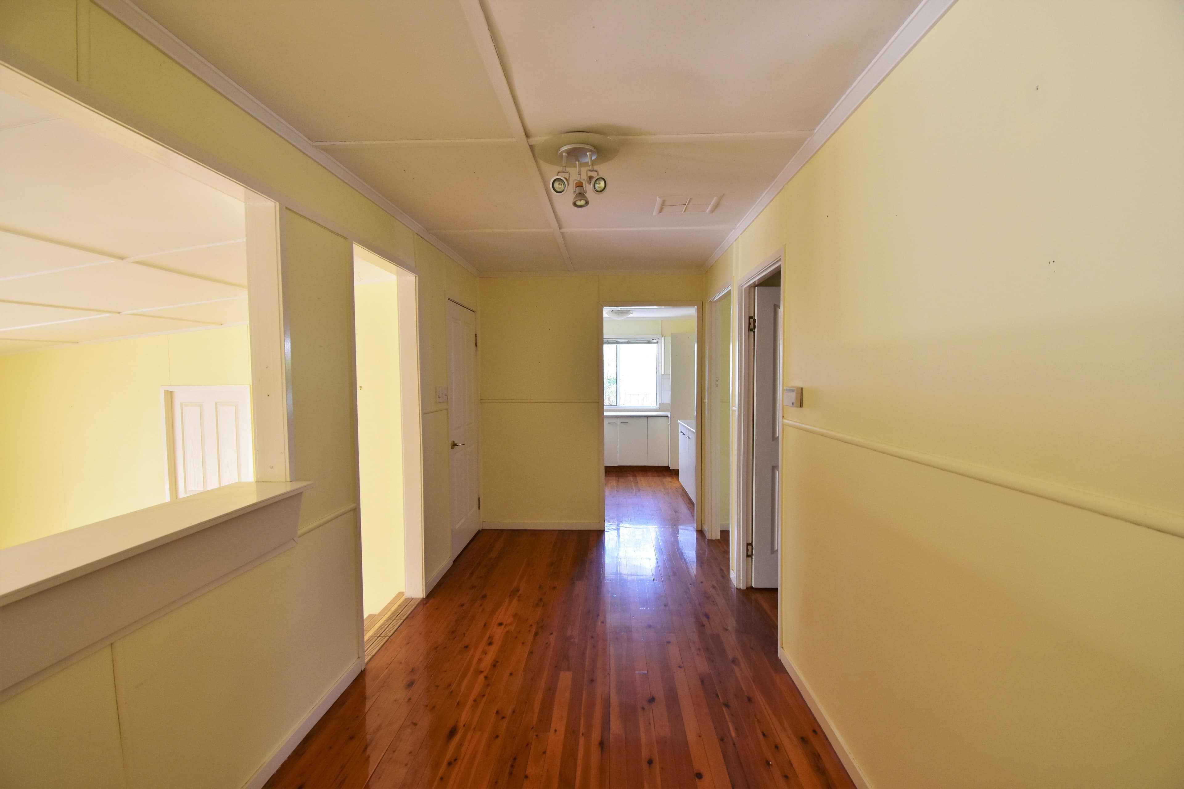 28 Wompoo Road, Longreach QLD 4730, Longreach - Thumbnail 8