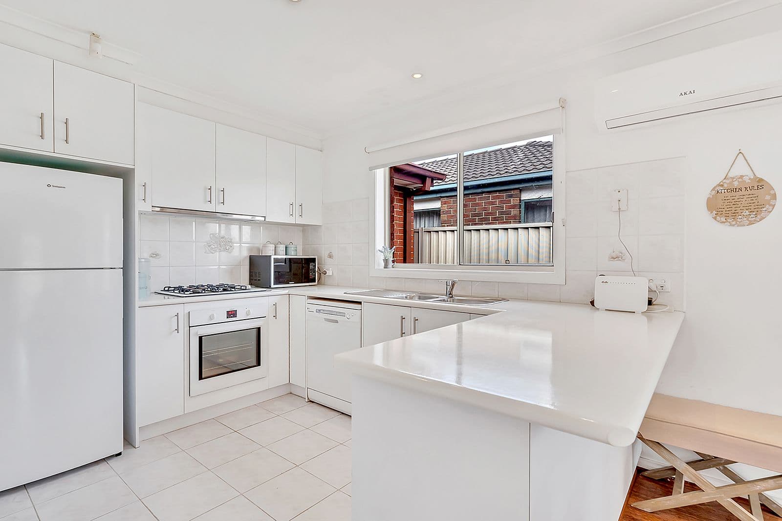 28 Jacaranda Place, Craigieburn VIC 3064, Craigieburn - Thumbnail 2