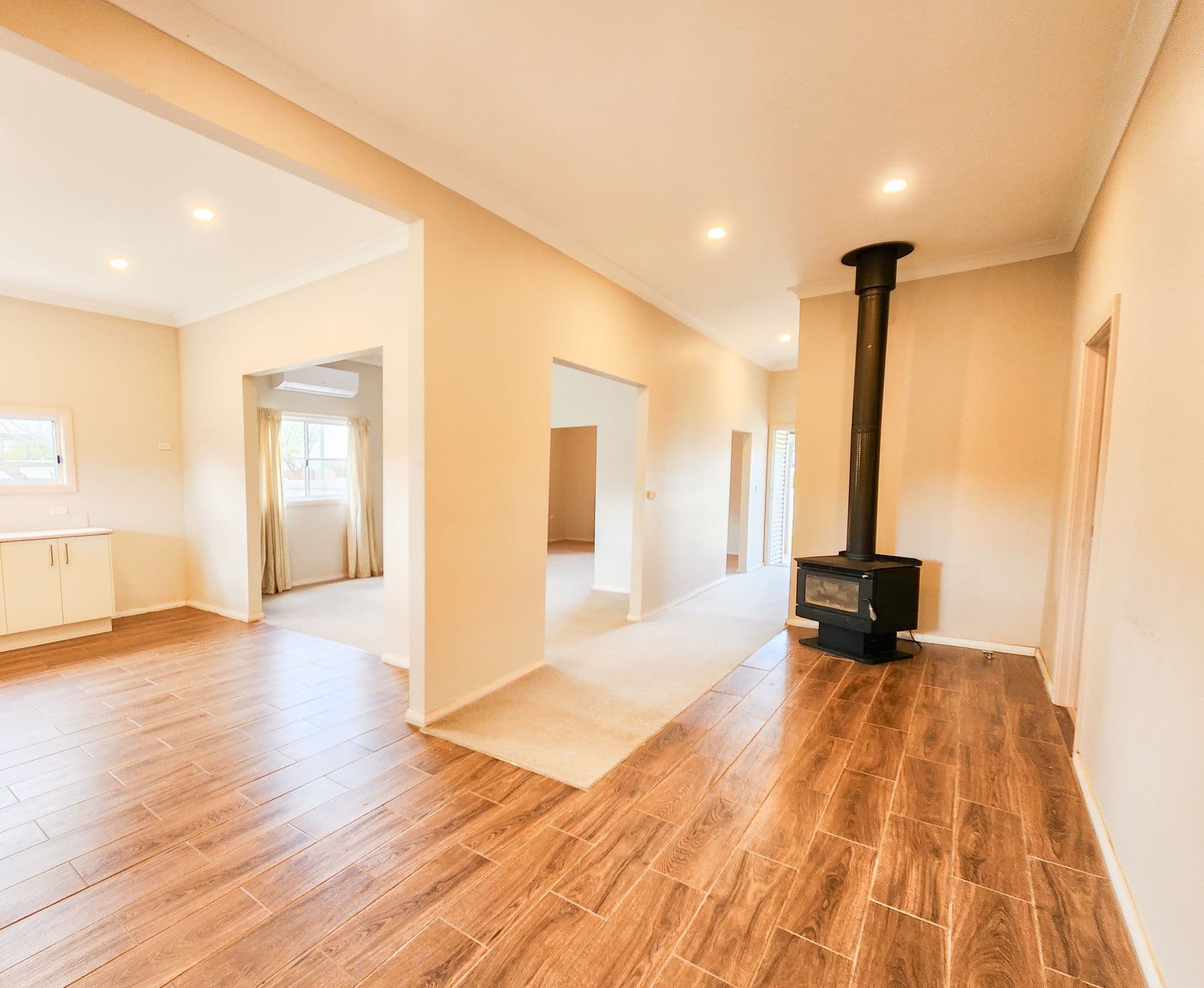 22 Webb Street, Parkes NSW 2870, Parkes - Thumbnail 2