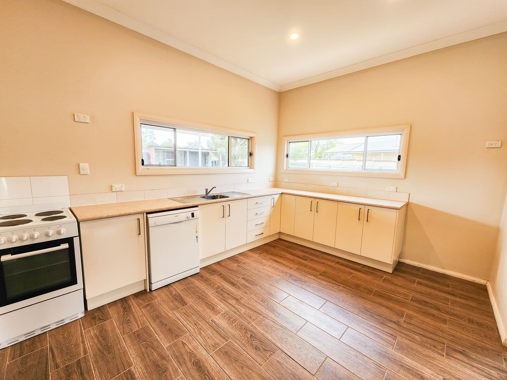 22 Webb Street, Parkes NSW 2870, Parkes - Thumbnail 3