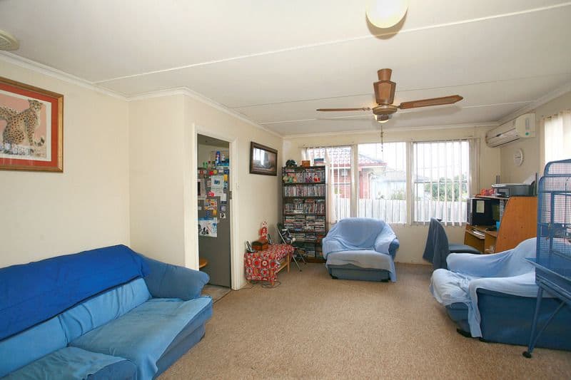 27 Cootamundra Street, DOVETON VIC 3177, Doveton - Thumbnail 3