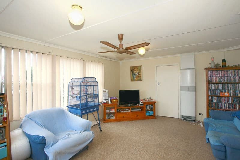 27 Cootamundra Street, DOVETON VIC 3177, Doveton - Thumbnail 4