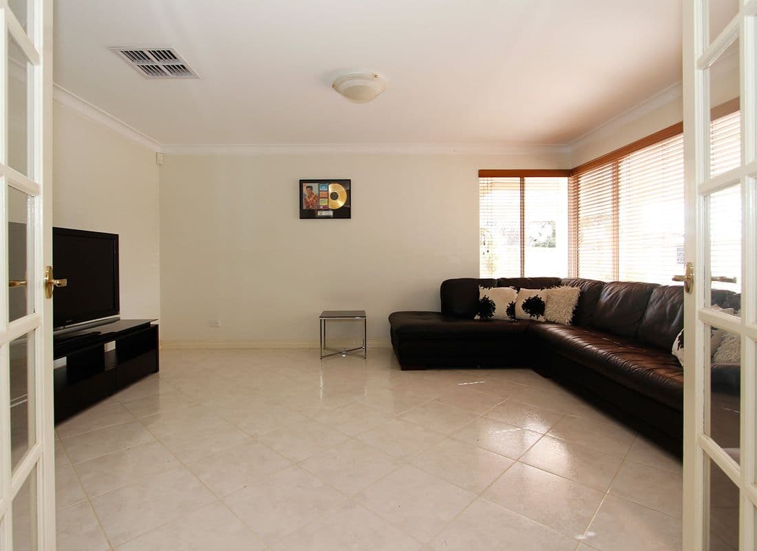 12 Mossfiel Retreat, LANDSDALE WA 6065, Landsdale - Thumbnail 8
