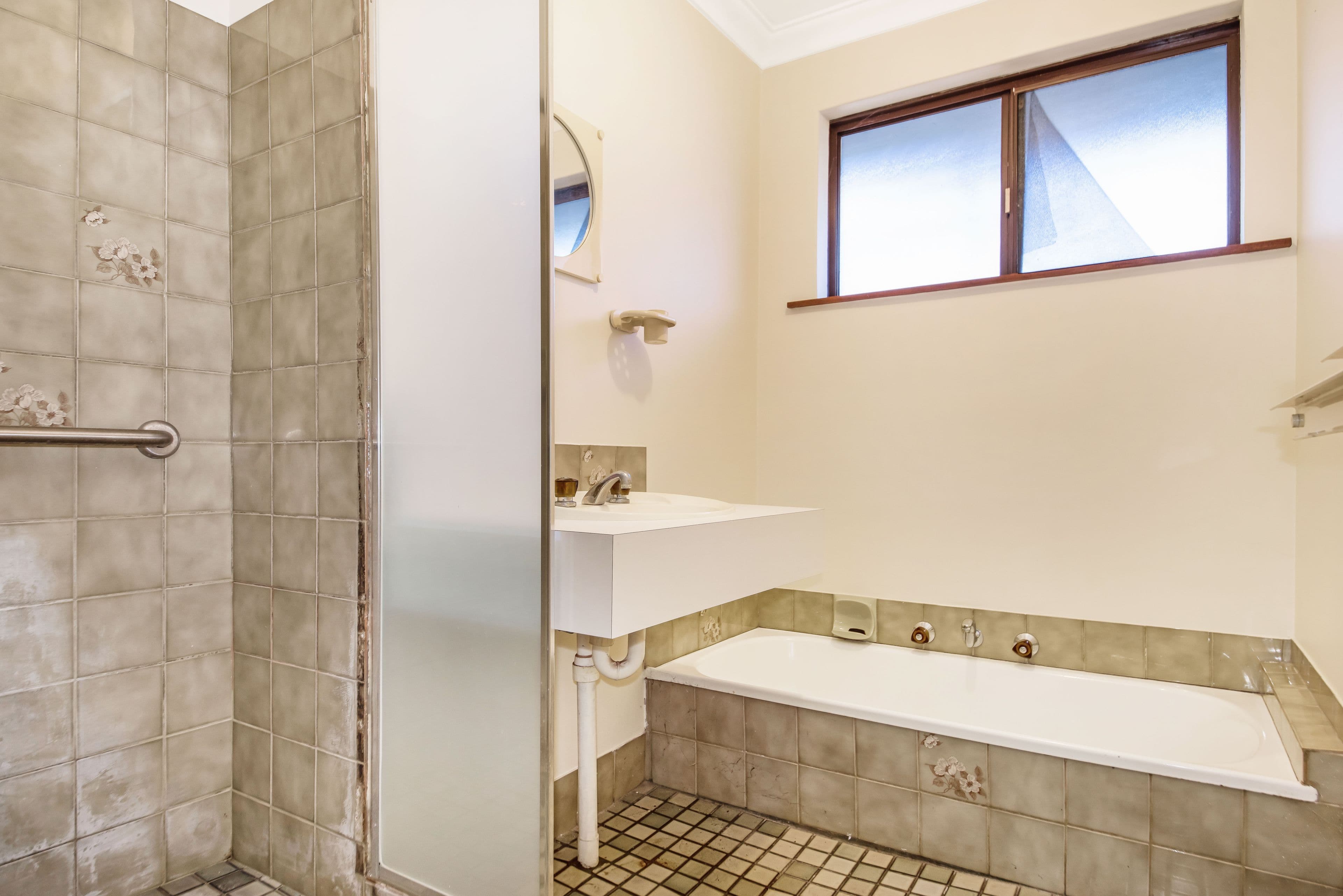 42 Jacaranda Crescent, Withers WA 6230, Withers - Thumbnail 8