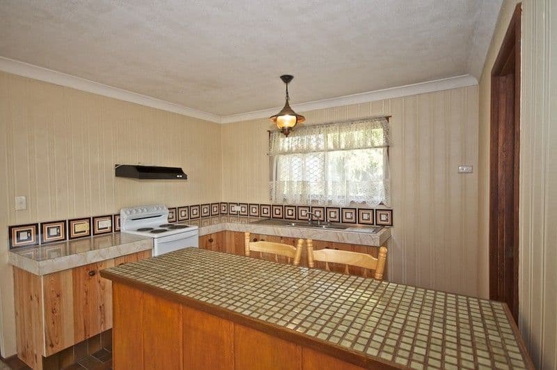 9 Theodore Place, MOLENDINAR QLD 4214, Molendinar - Thumbnail 2