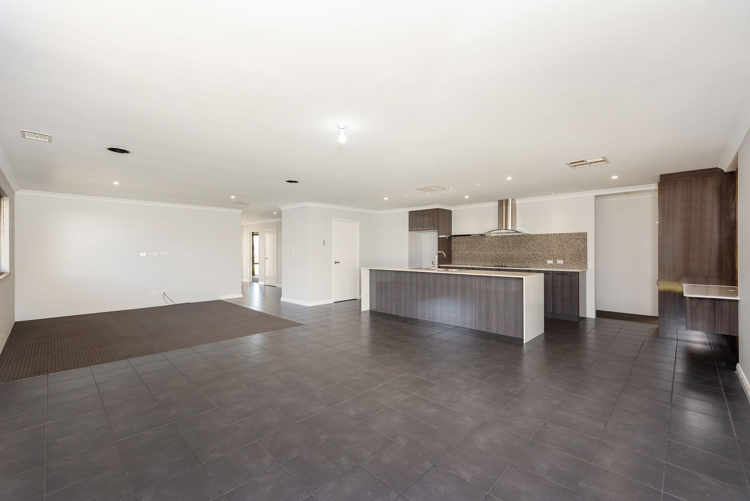 13 Jennerae Bend, Halls Head WA 6210, Halls Head - Thumbnail 7
