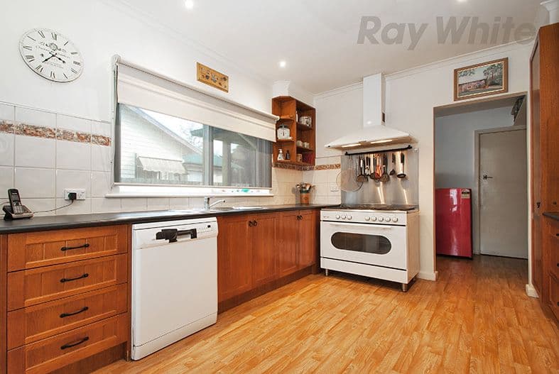 25 DIXON Avenue, Croydon VIC 3136, Croydon - Thumbnail 2
