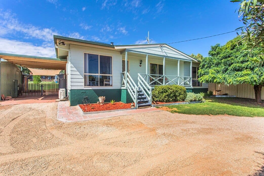 32 Radnor Street, Canowindra NSW 2804, Canowindra - Image 1