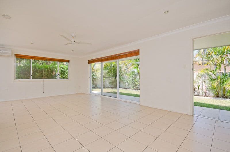 162 Monaco Street, BROADBEACH WATERS QLD 4218, Broadbeach Waters - Thumbnail 3
