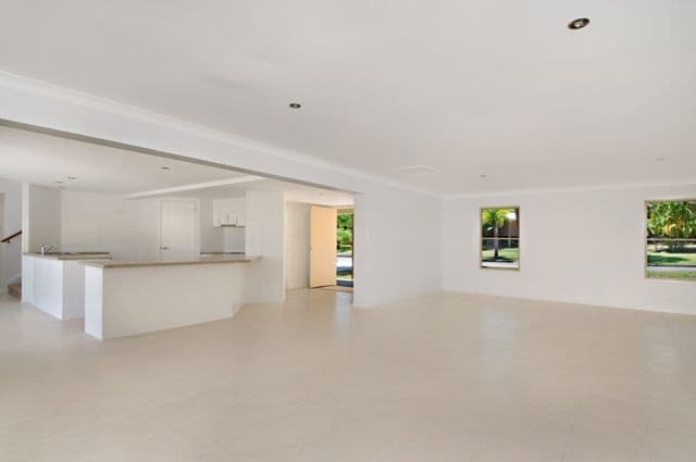 19 Ormuz Street, CARINA HEIGHTS QLD 4152, Carina Heights - Thumbnail 3