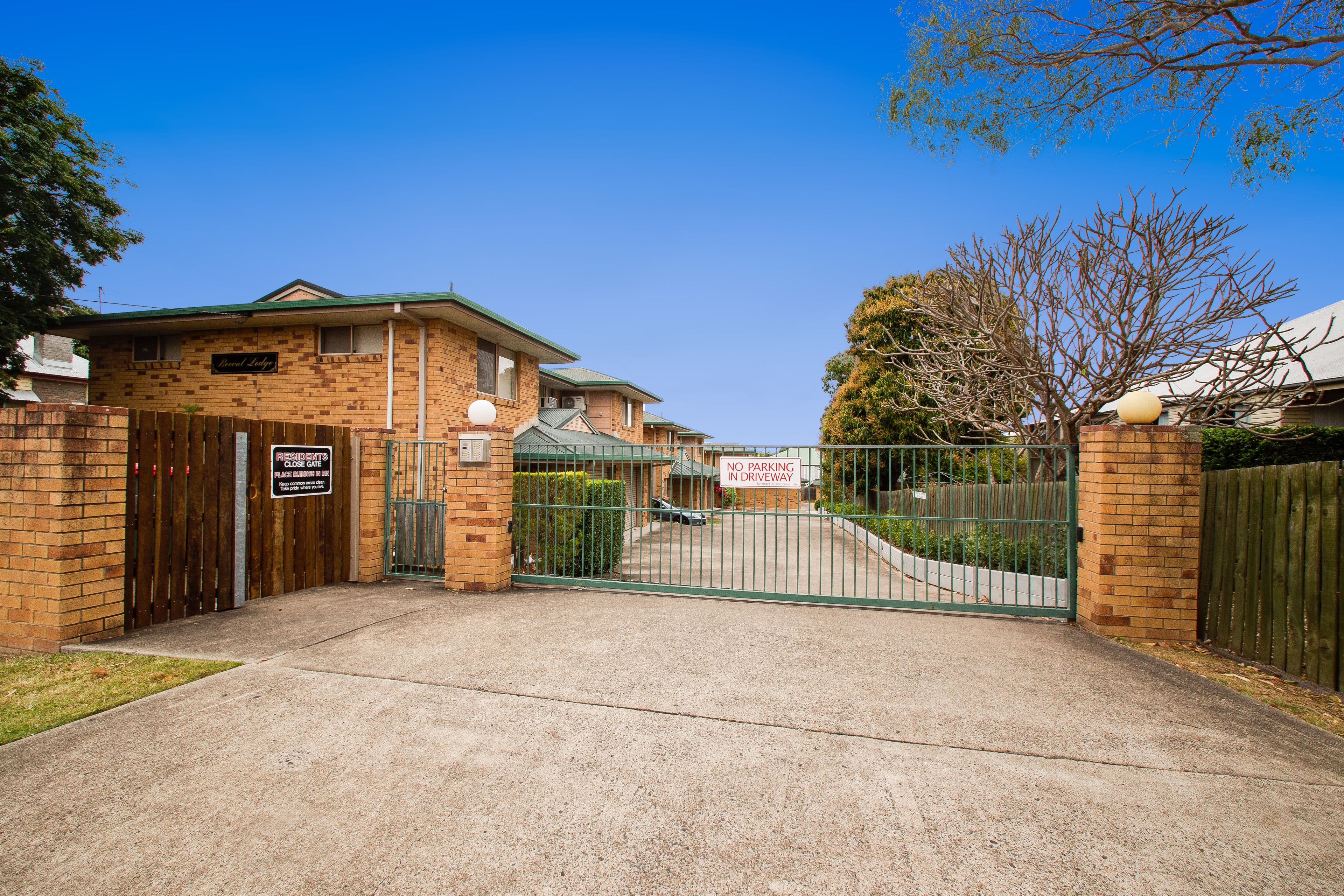 13 Booval Street, Booval QLD 4304, Booval - Thumbnail 2