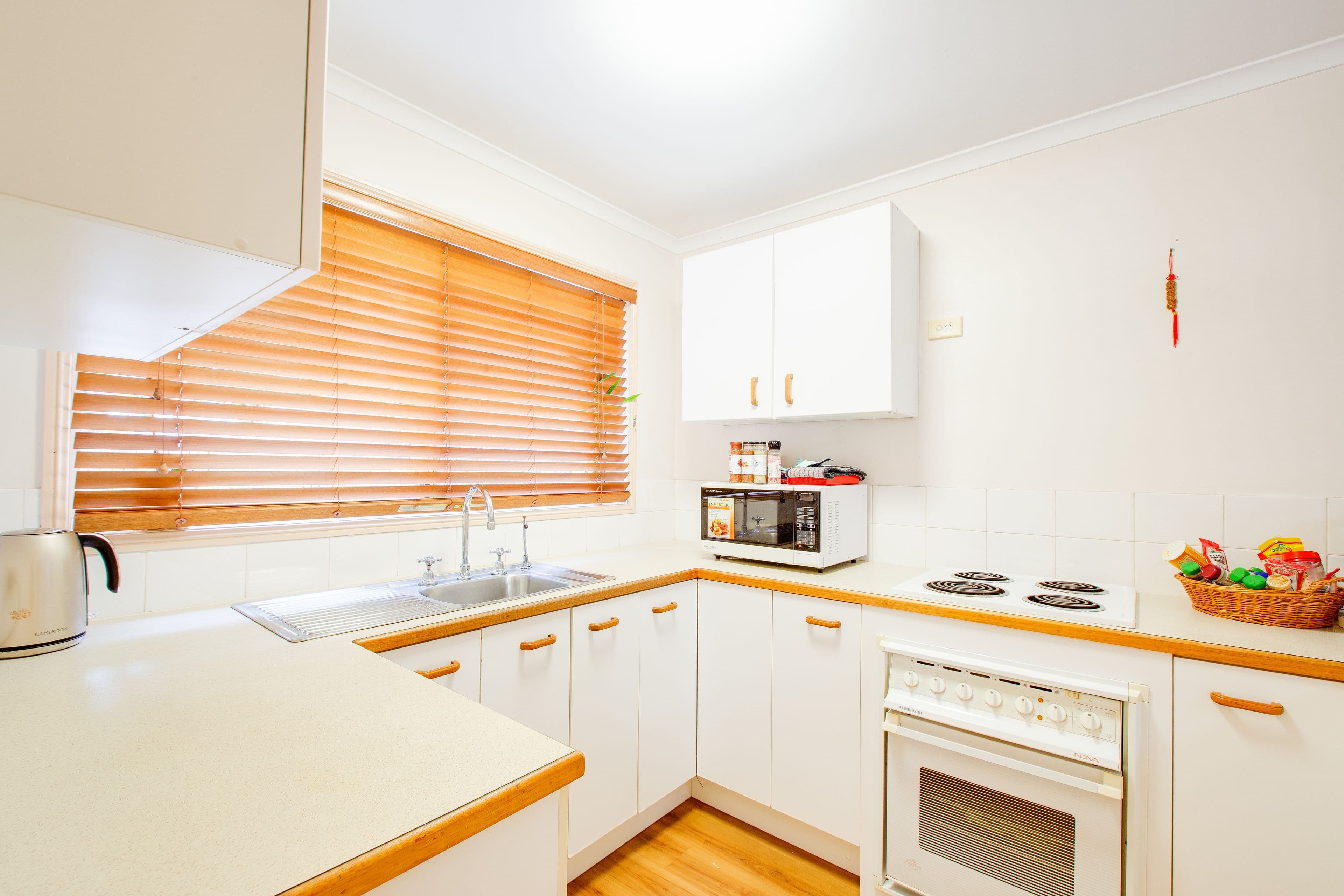 13 Booval Street, Booval QLD 4304, Booval - Thumbnail 3