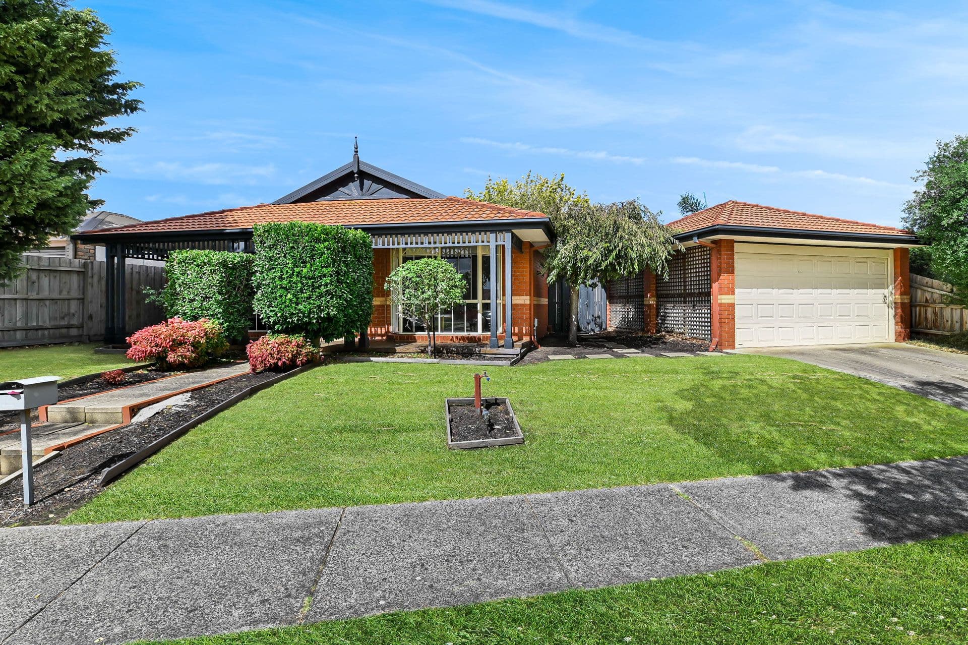 74 Strathaird Drive, Narre Warren South VIC 3805, Narre Warren South - Thumbnail 3