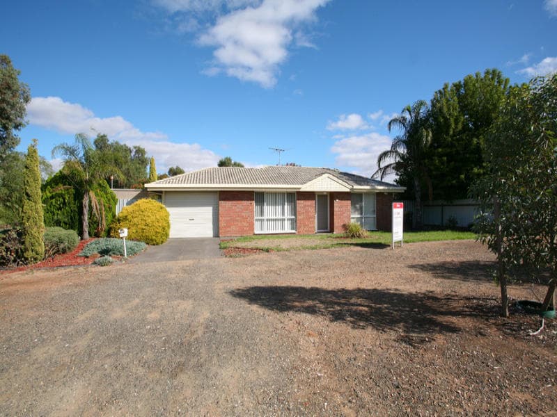 27 Holmes Street, Willaston - Image 1
