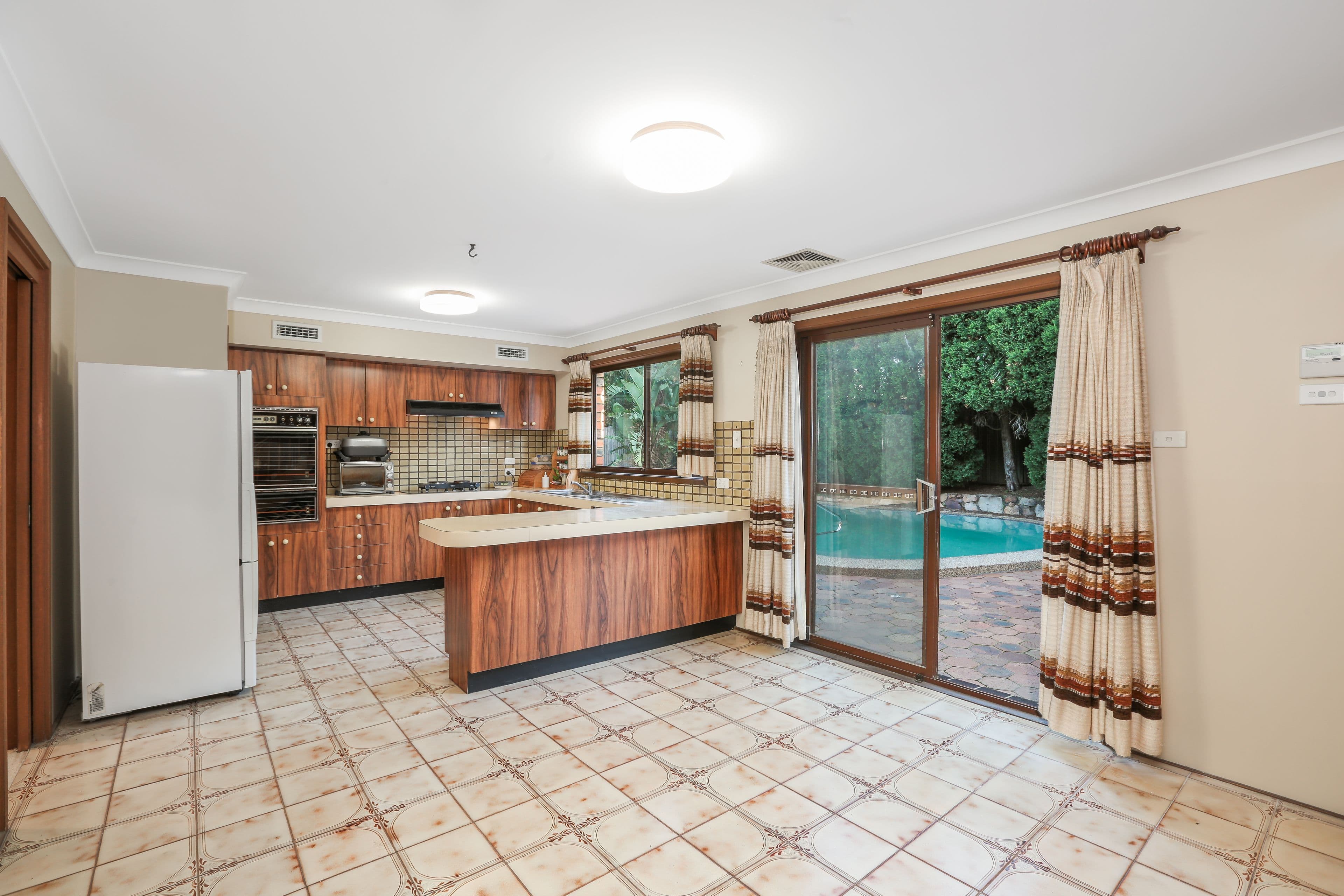 10 Davies Court, Baulkham Hills - Thumbnail 3