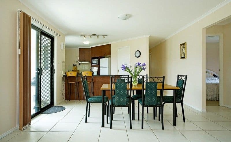 25 Lancelot Crescent, ORMEAU QLD 4208, Ormeau - Thumbnail 8