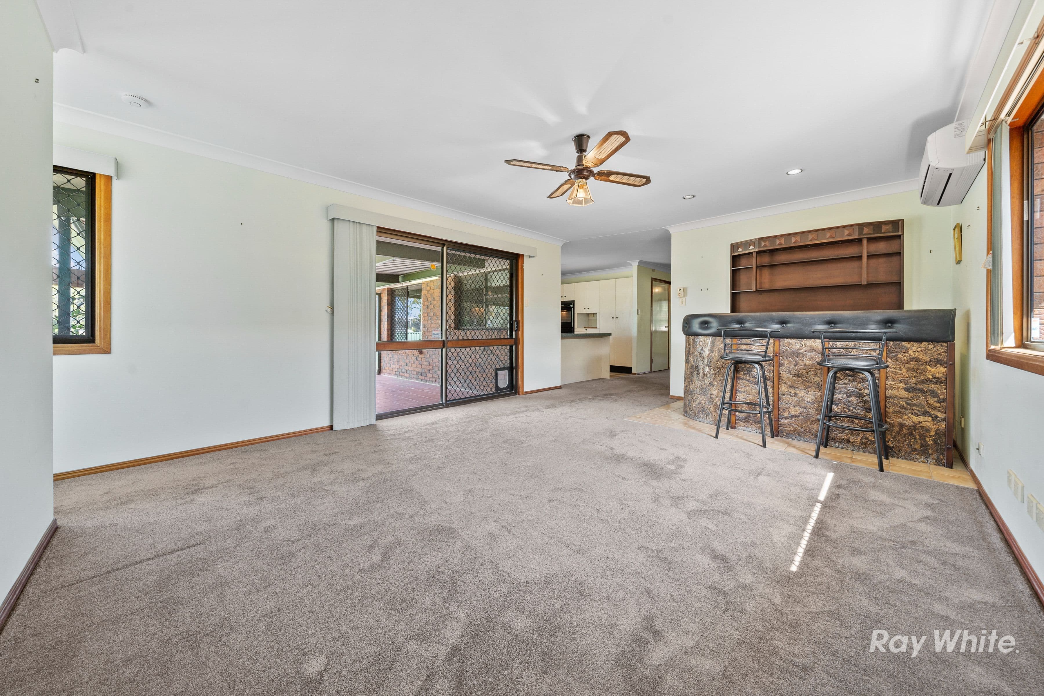 22 Cresthill Avenue, Regents Park QLD 4118, Regents Park - Thumbnail 6