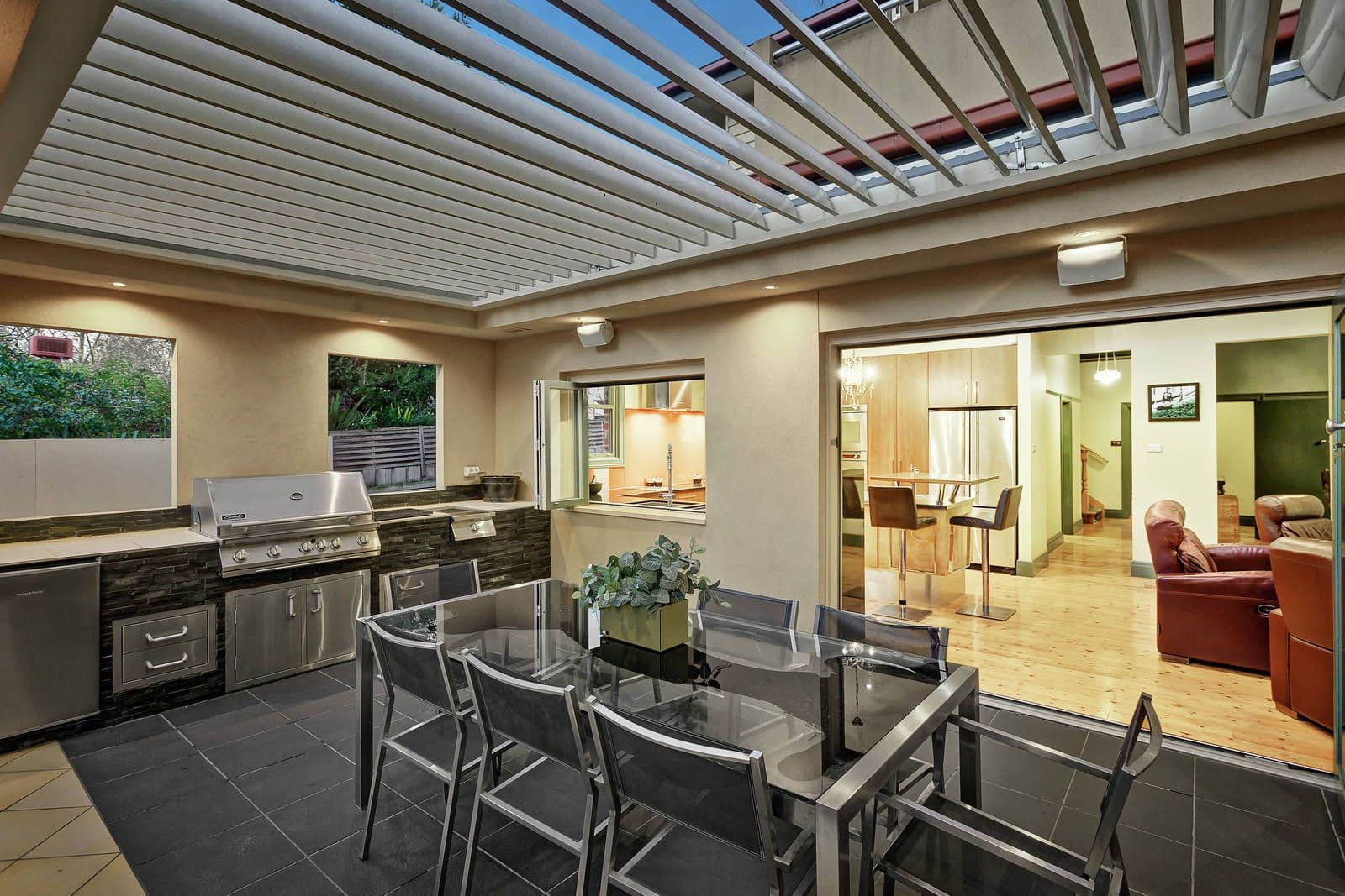 15 Tumbalong Street, Caroline Springs - Thumbnail 3