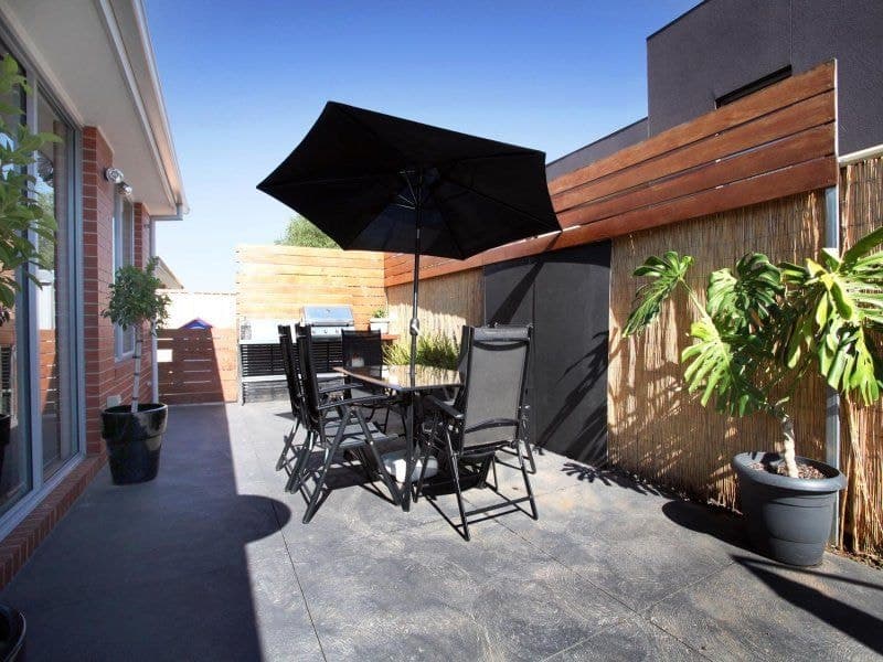 15 Tumbalong Street, Caroline Springs - Thumbnail 7