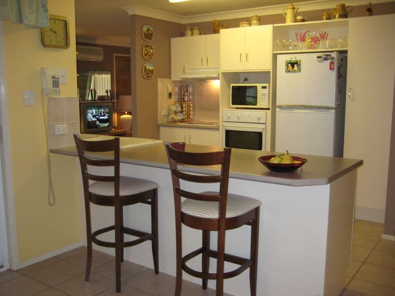 10 Thomas Court, CALAMVALE QLD 4116, Calamvale - Thumbnail 3