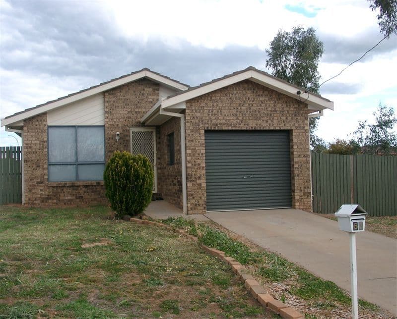 63 Medlyn Street, PARKES NSW 2870, Parkes - Image 1