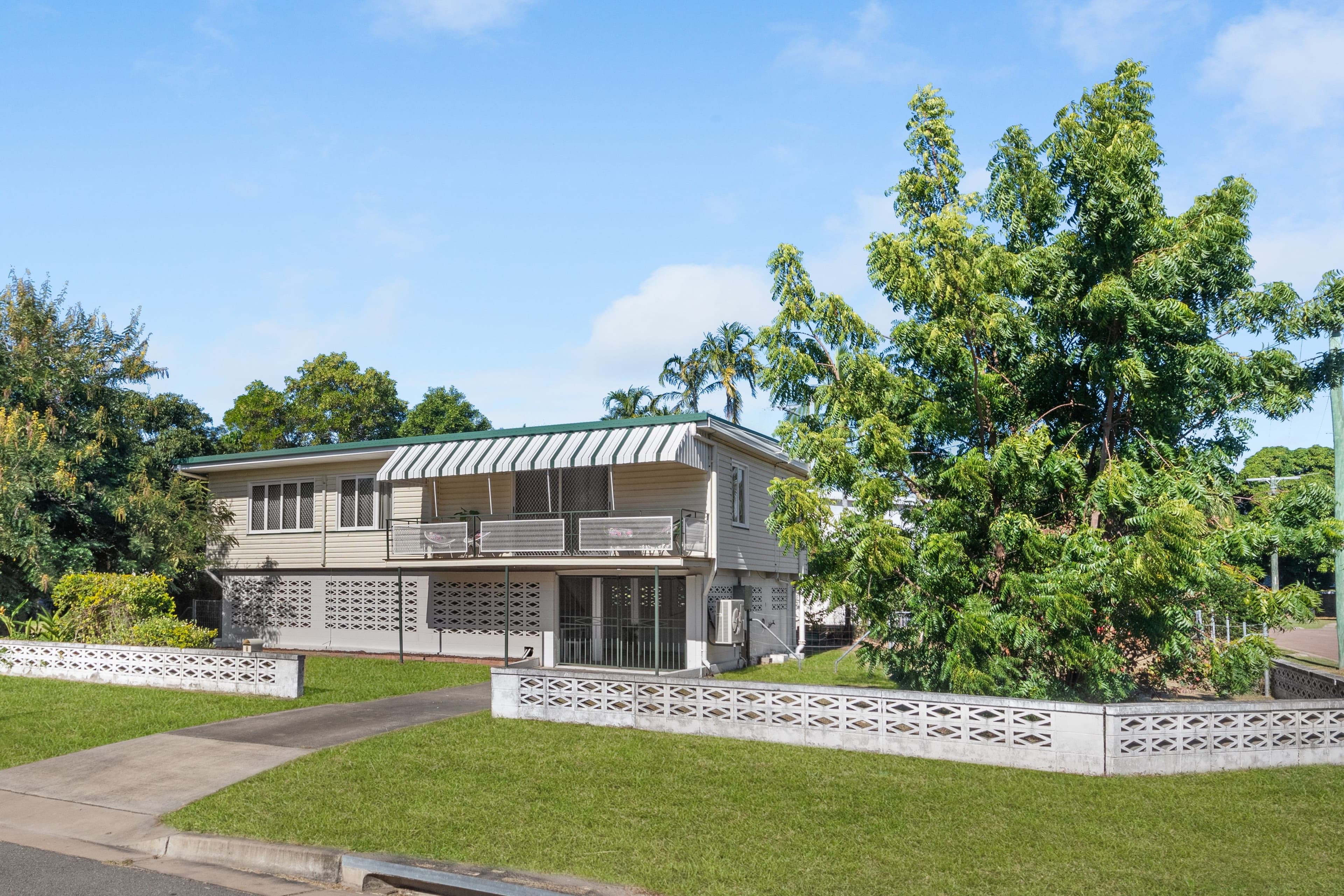 8 Carlisle Street, Cranbrook QLD 4814, Cranbrook - Image 1
