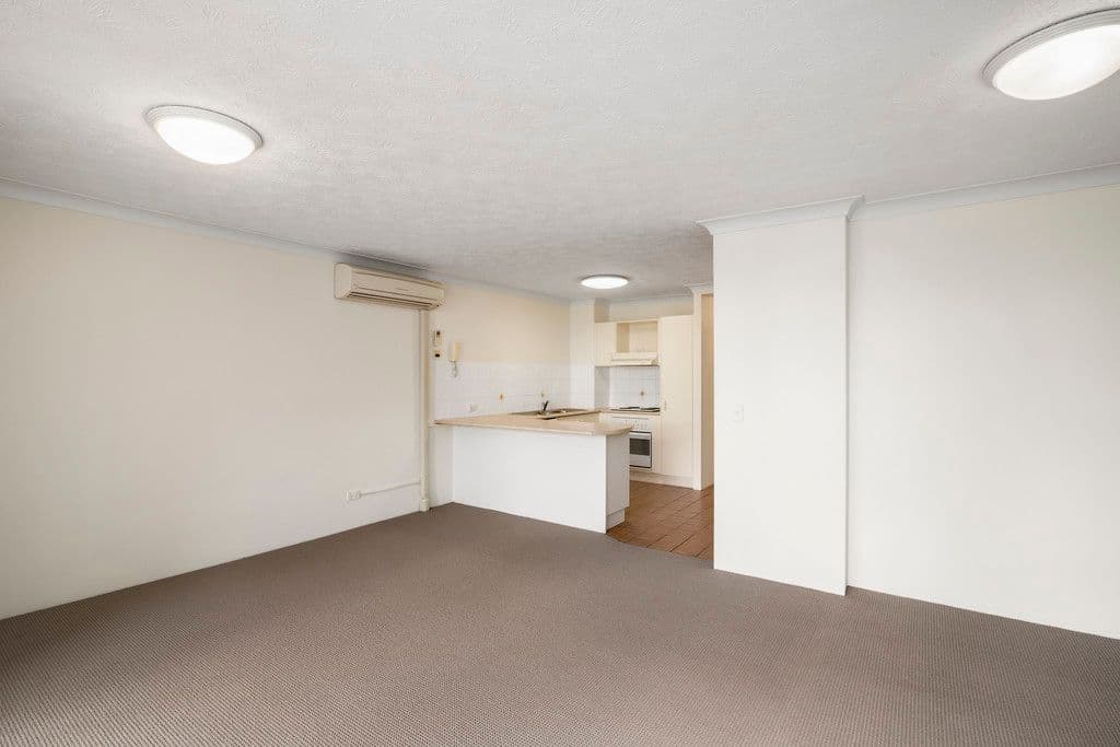 45 Pohlman Street, Southport QLD 4215, Southport - Thumbnail 6