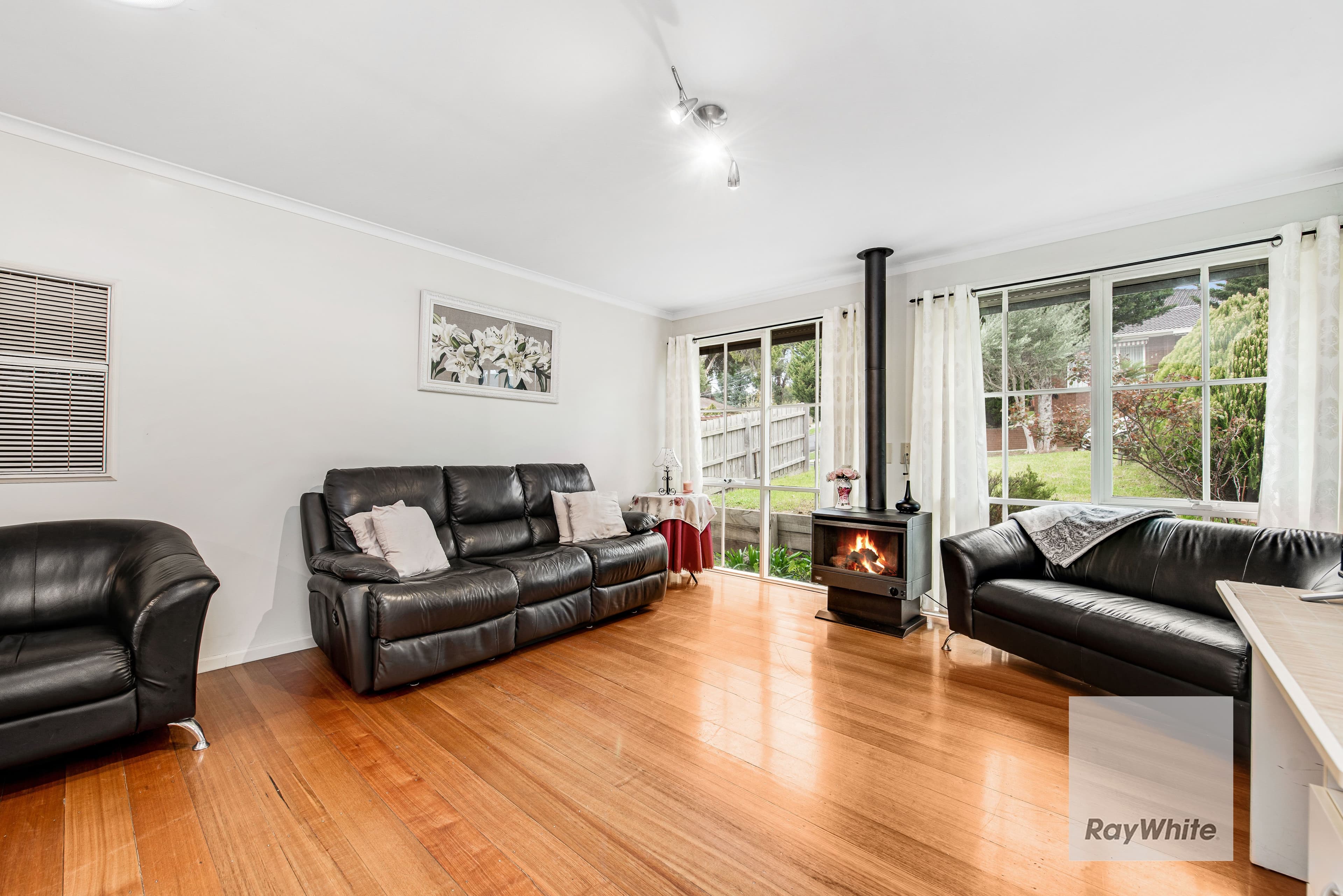 98 Clarke Drive, Gladstone Park VIC 3043, Gladstone Park - Thumbnail 4