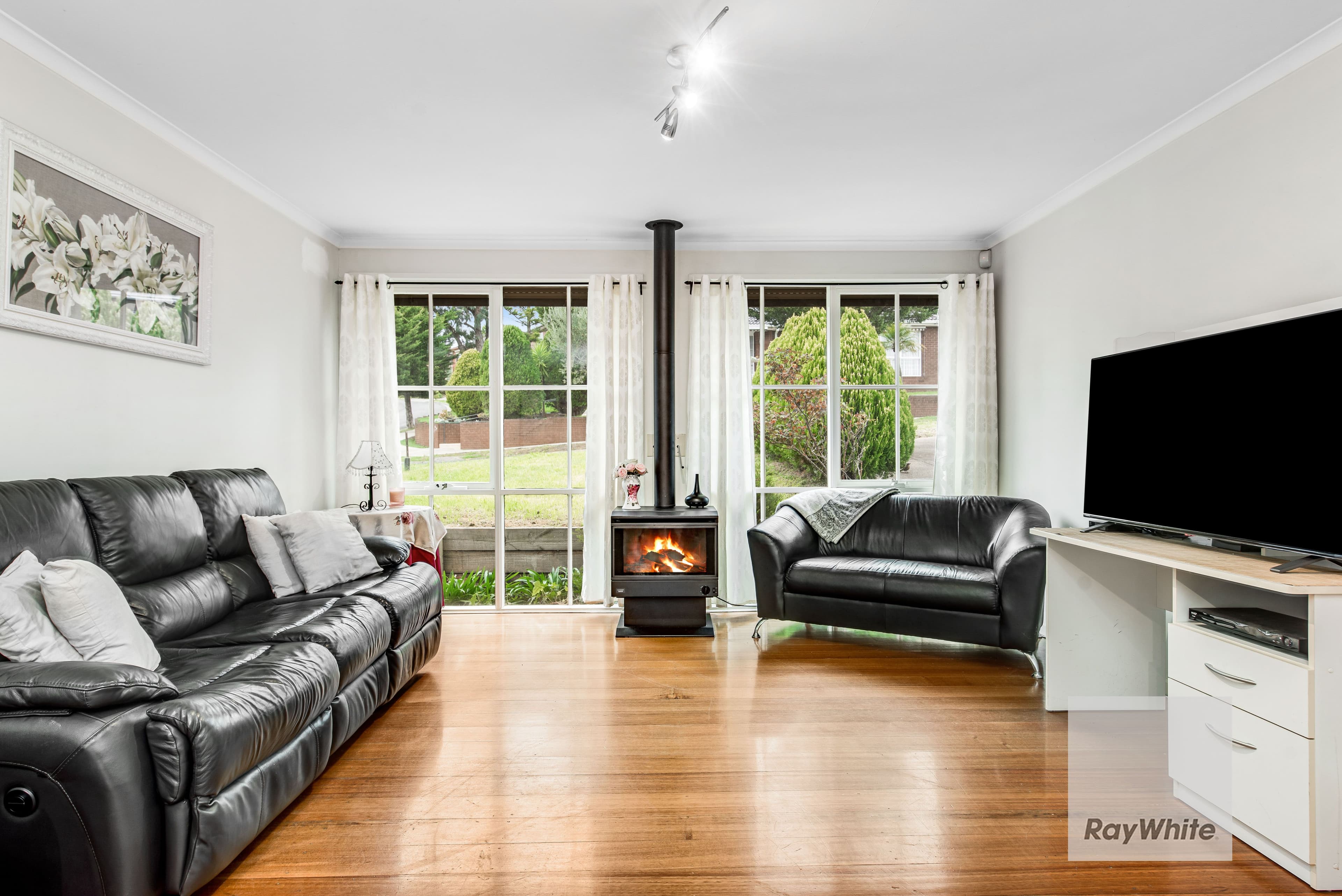 98 Clarke Drive, Gladstone Park VIC 3043, Gladstone Park - Thumbnail 5