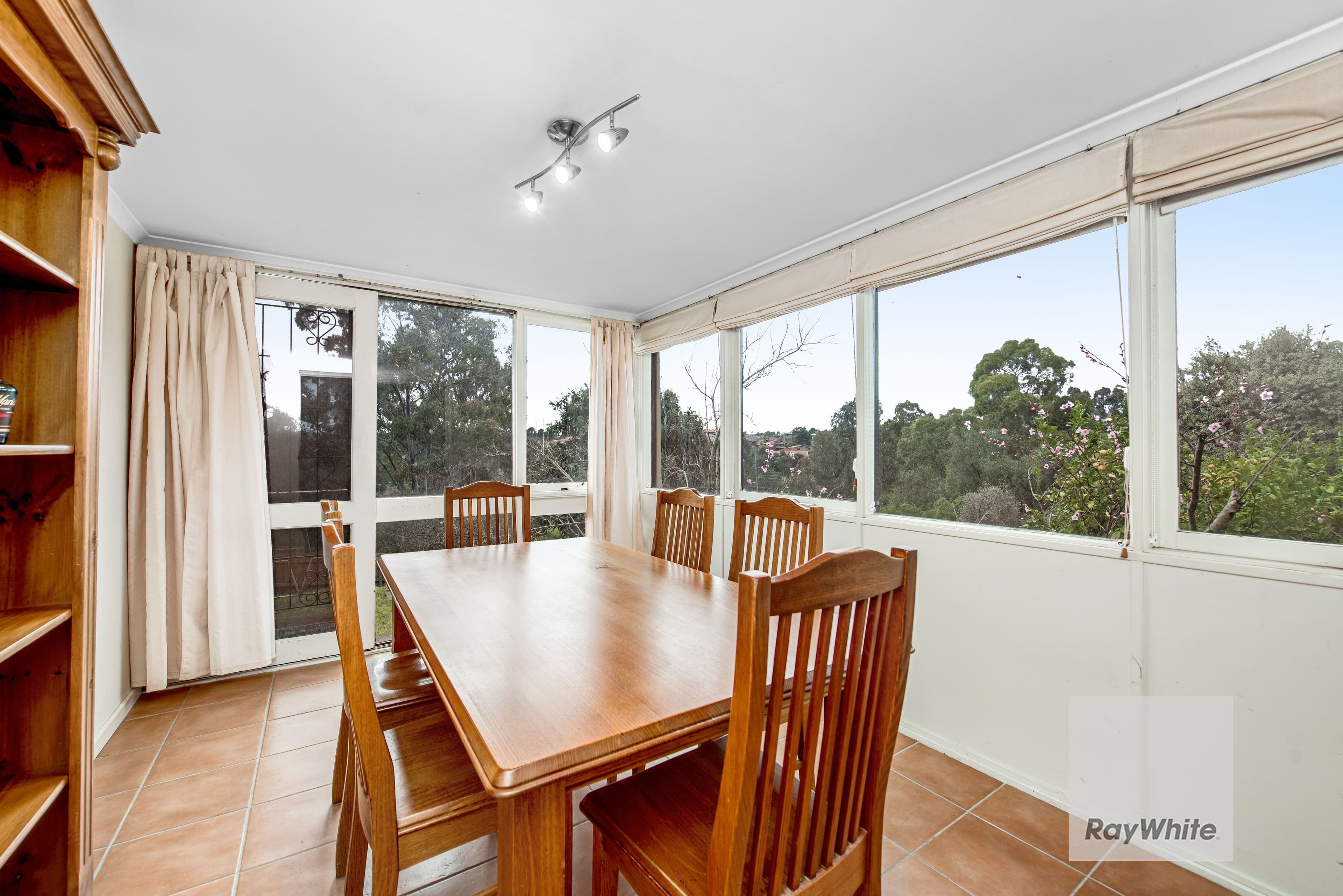 98 Clarke Drive, Gladstone Park VIC 3043, Gladstone Park - Thumbnail 8