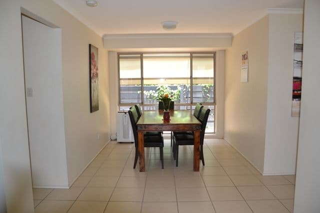 18 Adaminaby Drive, Helensvale QLD 4212, Helensvale - Thumbnail 3