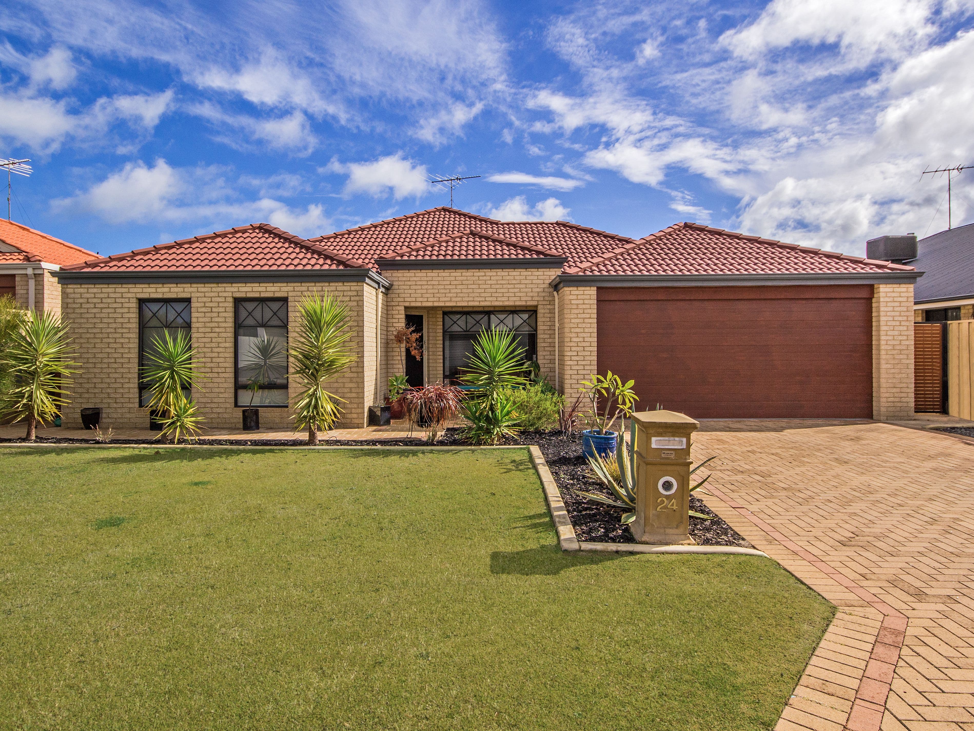 24 Scarab Court, Halls Head WA 6210, Halls Head - Thumbnail 2