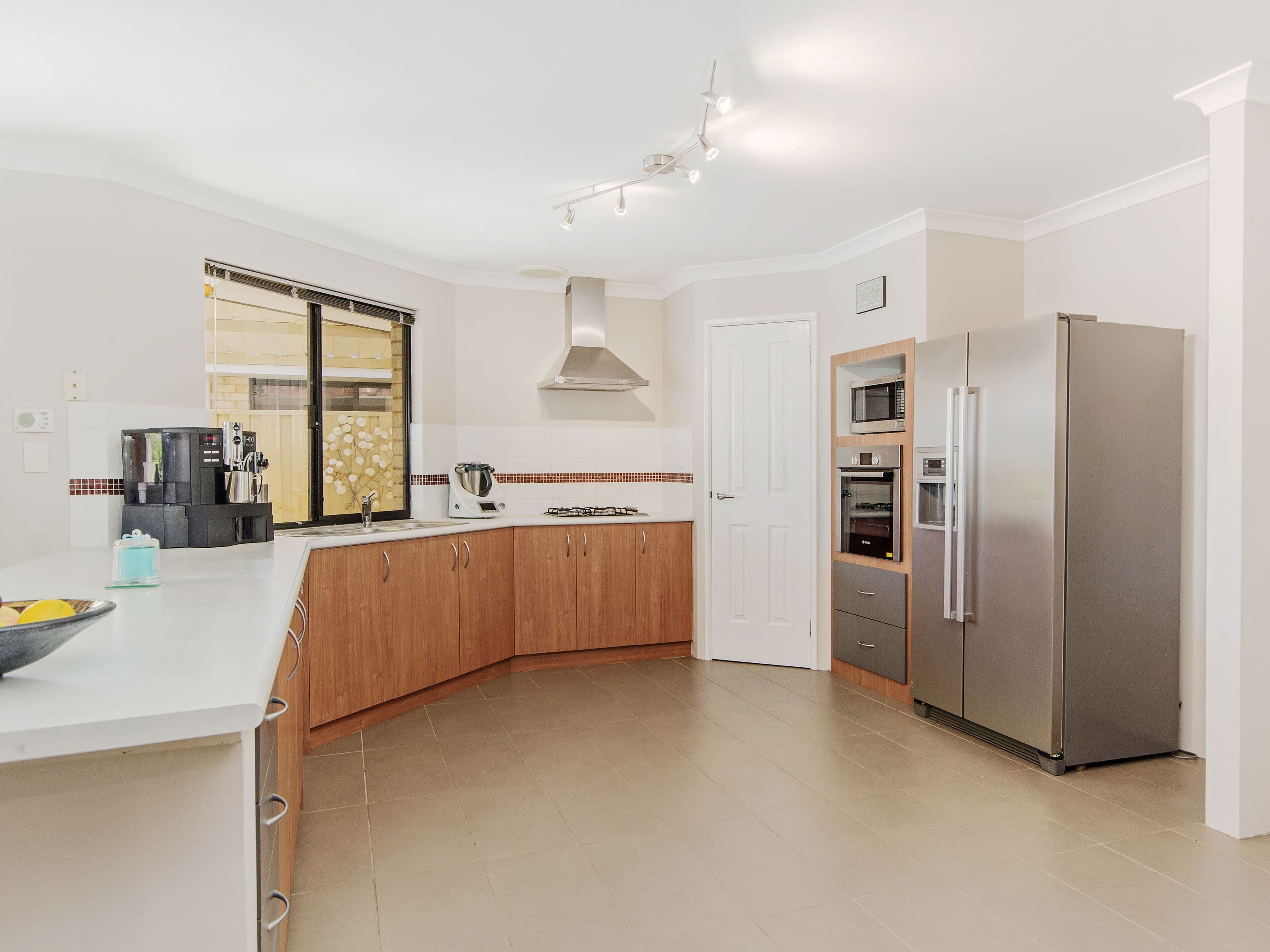 24 Scarab Court, Halls Head WA 6210, Halls Head - Thumbnail 7