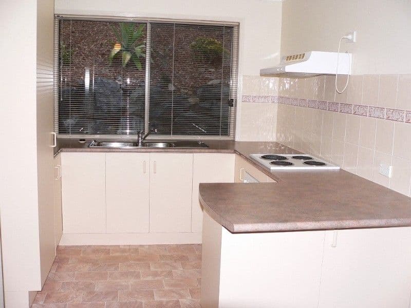 28 Pinedale Street, OXENFORD QLD 4210, Oxenford - Thumbnail 3