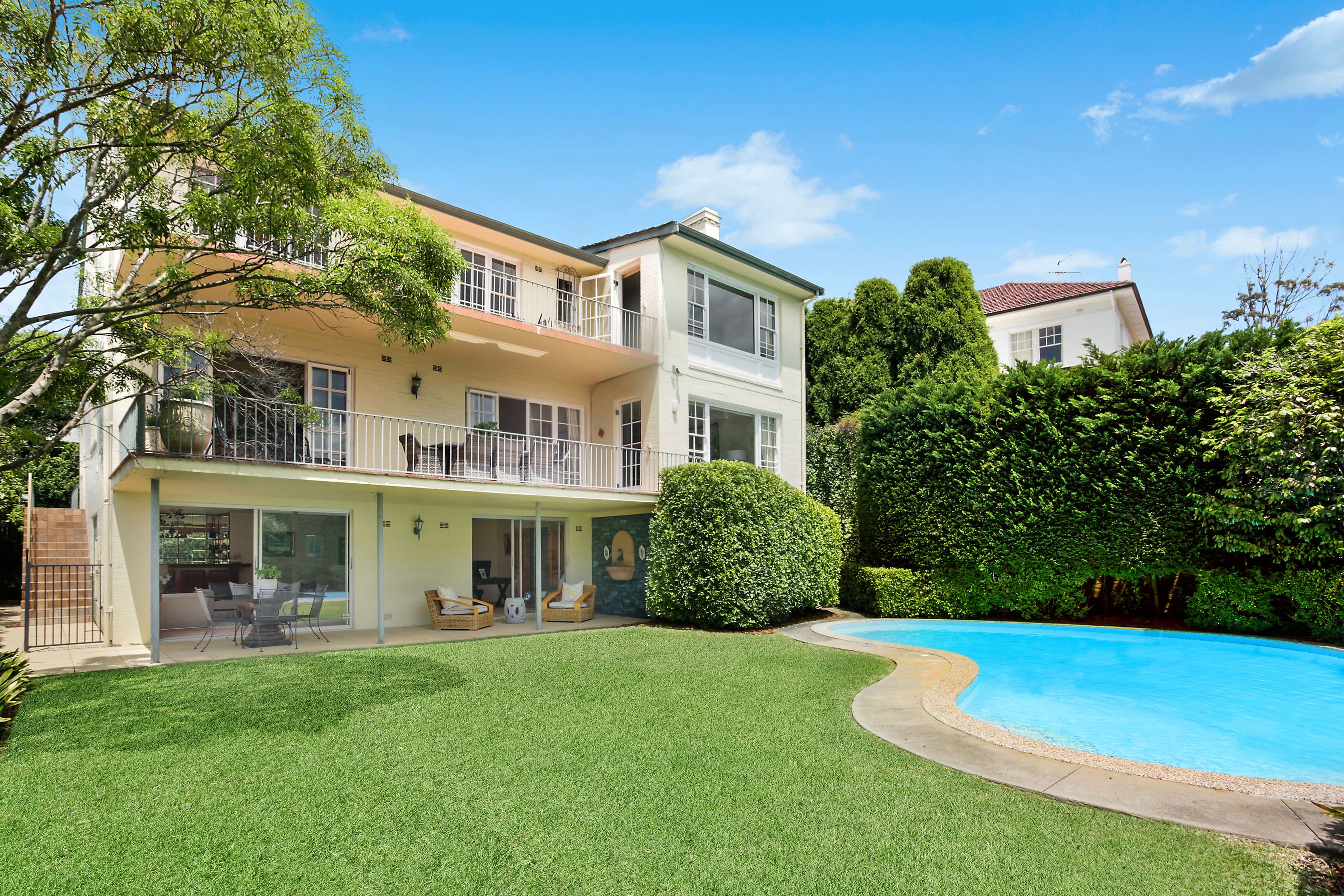 2 Drumalbyn Road, Bellevue Hill - Image 1