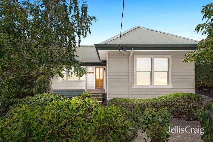 5 Clement Crescent, Croydon, Croydon - Image 1