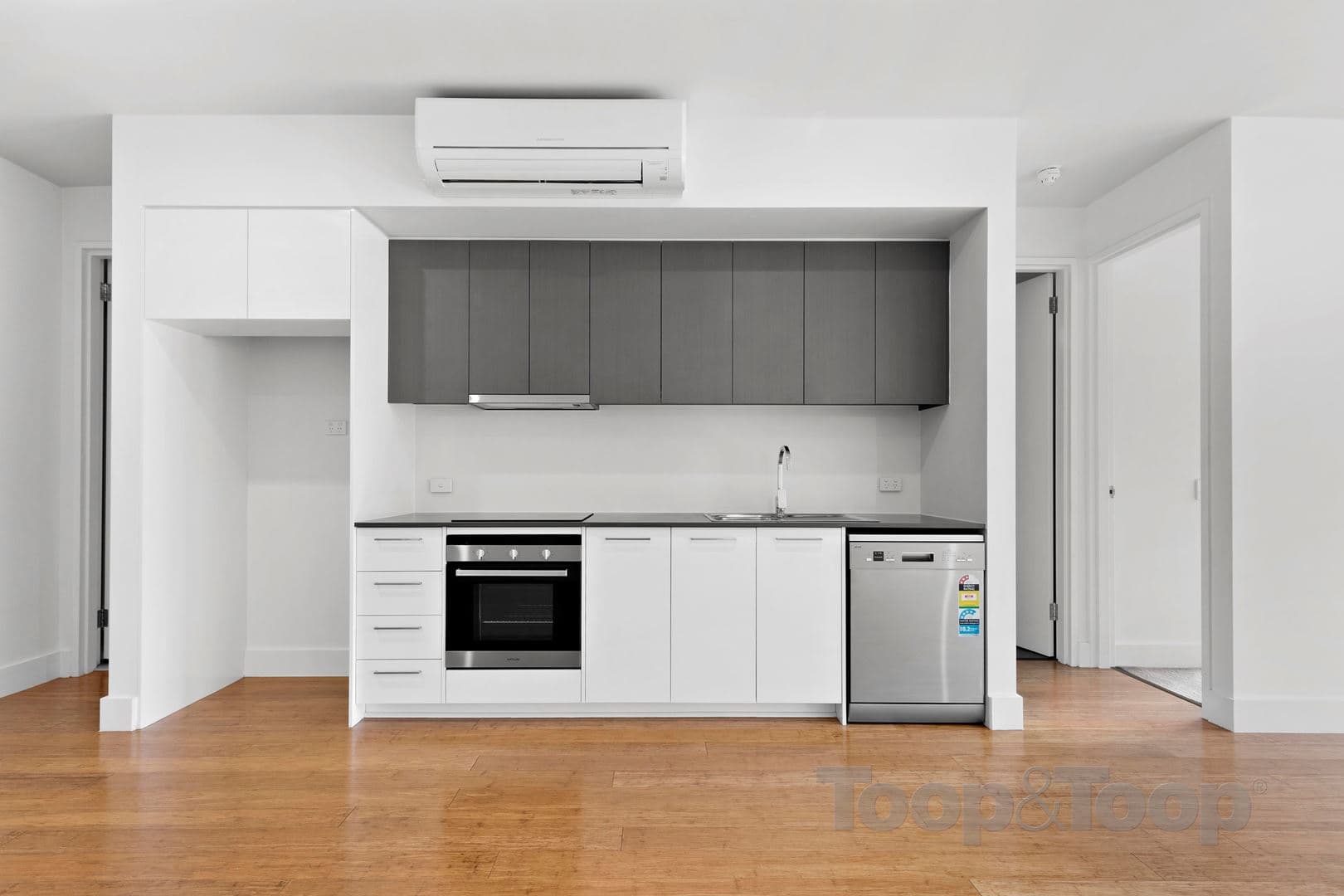 404 / 301 St Clair Avenue, St Clair SA 5011, St Clair - Thumbnail 4
