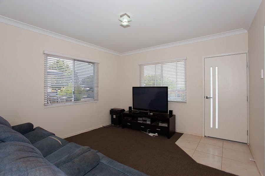 83 Hoey Street, KEARNEYS SPRING QLD 4350, Kearneys Spring - Thumbnail 2