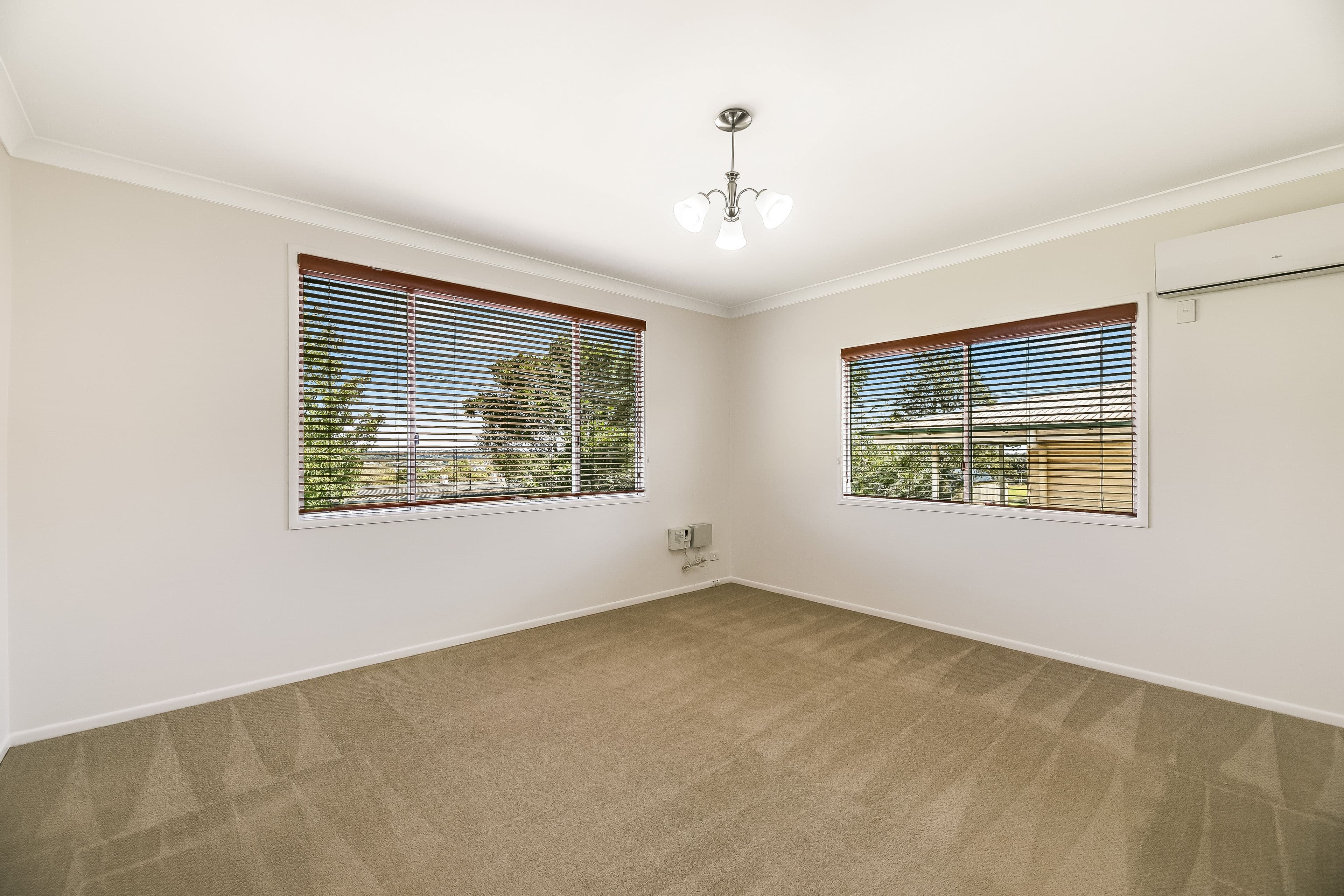9 Spieker Street, Mount Lofty QLD 4350, Mount Lofty - Thumbnail 4