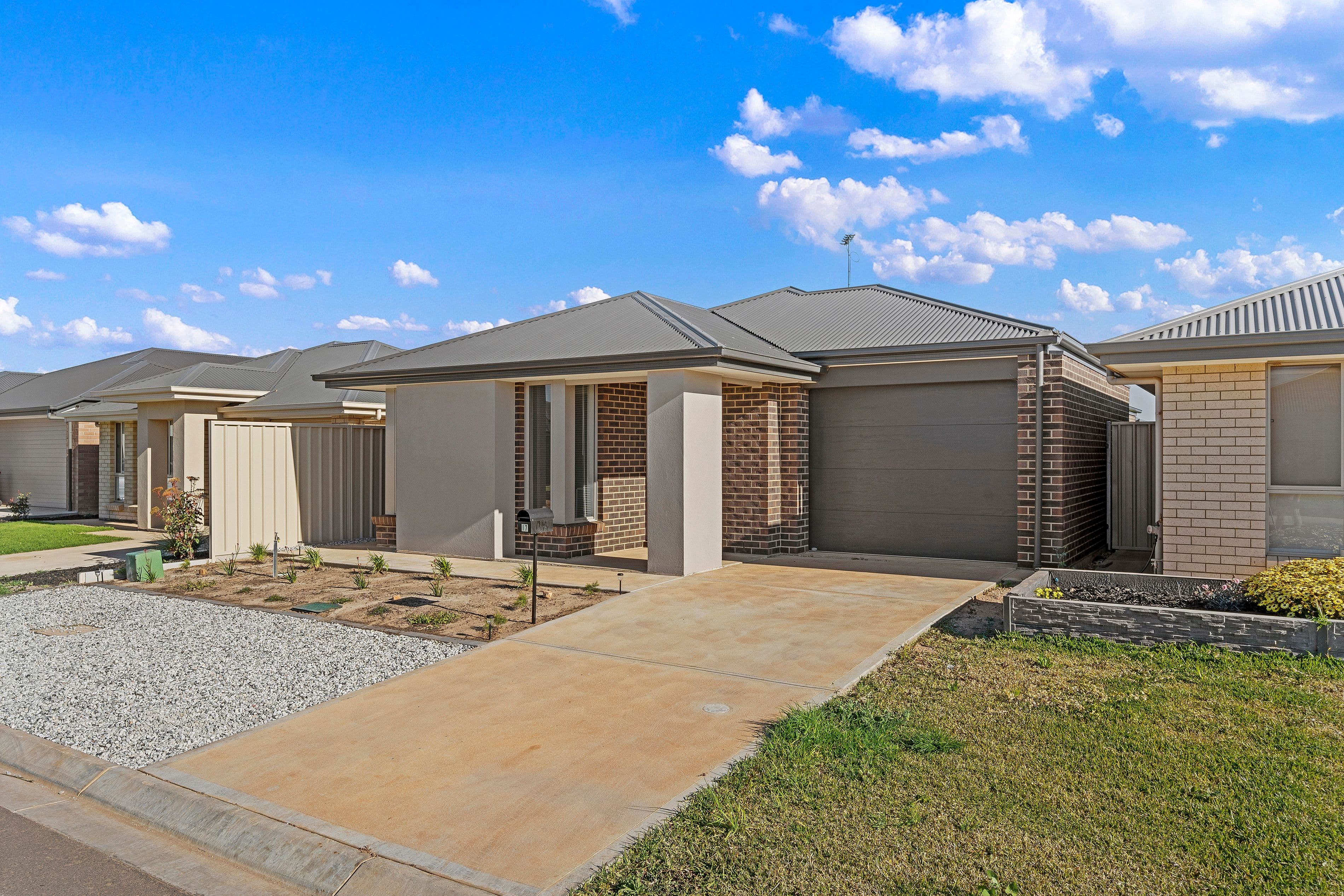 17 Geoff Road, Munno Para West SA 5115, Munno Para West - Thumbnail 2