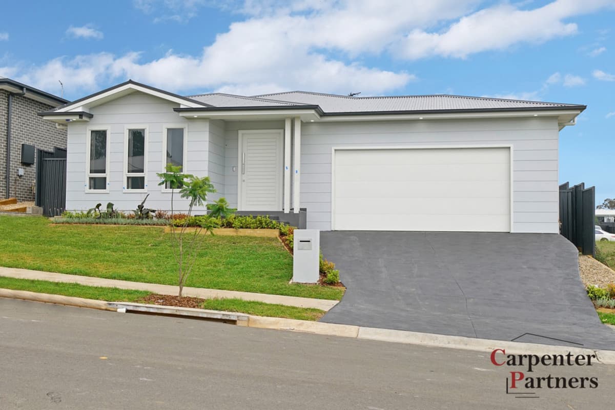 53 Roy Crescent, THIRLMERE, Thirlmere - Thumbnail 3