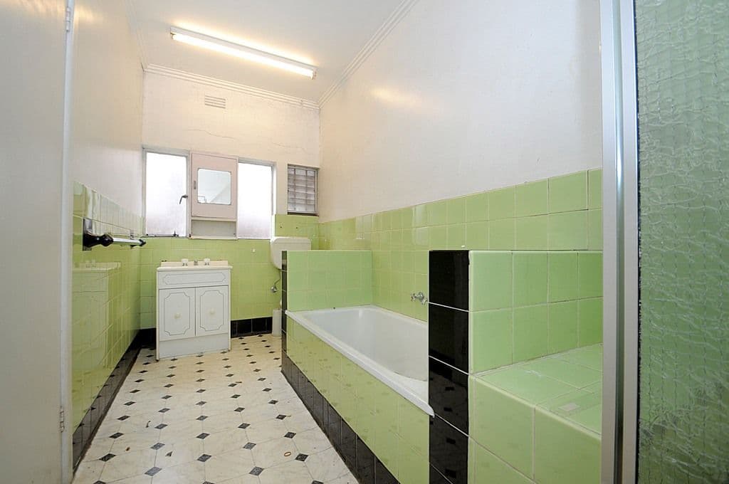 25a Leonard Avenue, NOBLE PARK VIC 3174, Noble Park - Thumbnail 4